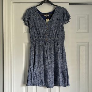 NEVER WORN-M-blue floral mini dress with buttons